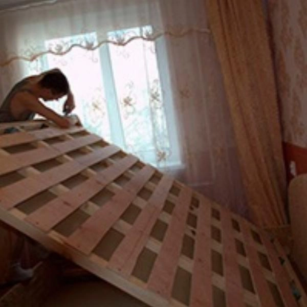 Как сделать деревянную кровать своими руками?